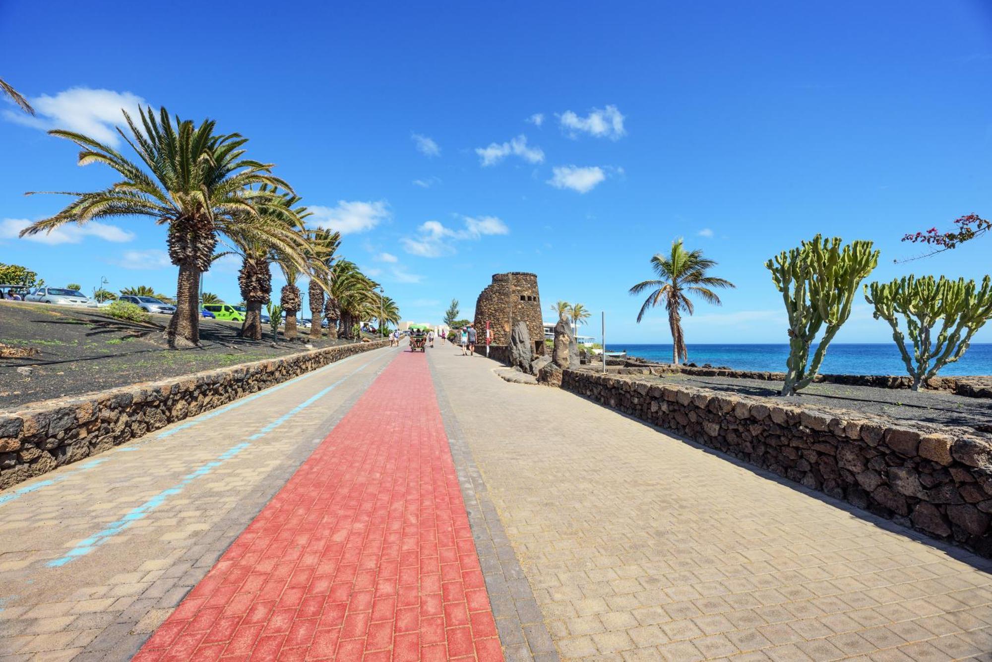 Lanzahost Casa Sunny Seafront Costa Teguise Exterior foto